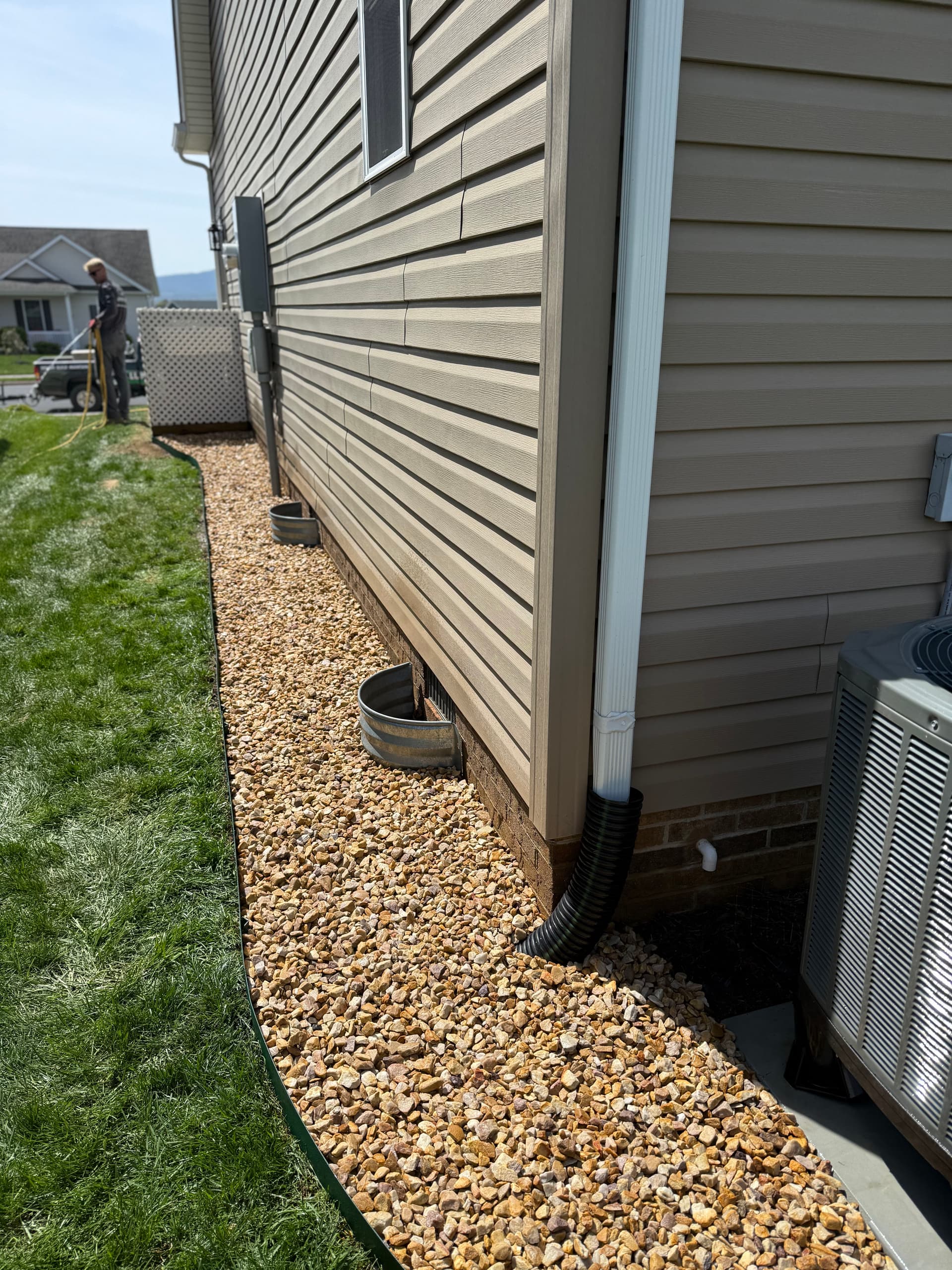 Gallery photos for Rock Bed Installation Along House Foundation That Actually Works: Image #3