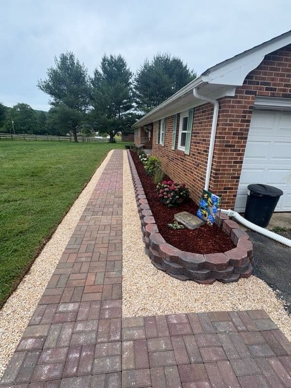 Stunning Garden Transformation in Lyndhurst VA