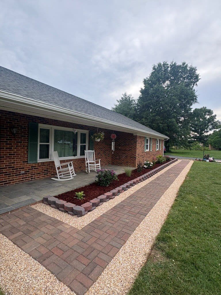 Stunning Garden Transformation in Lyndhurst VA