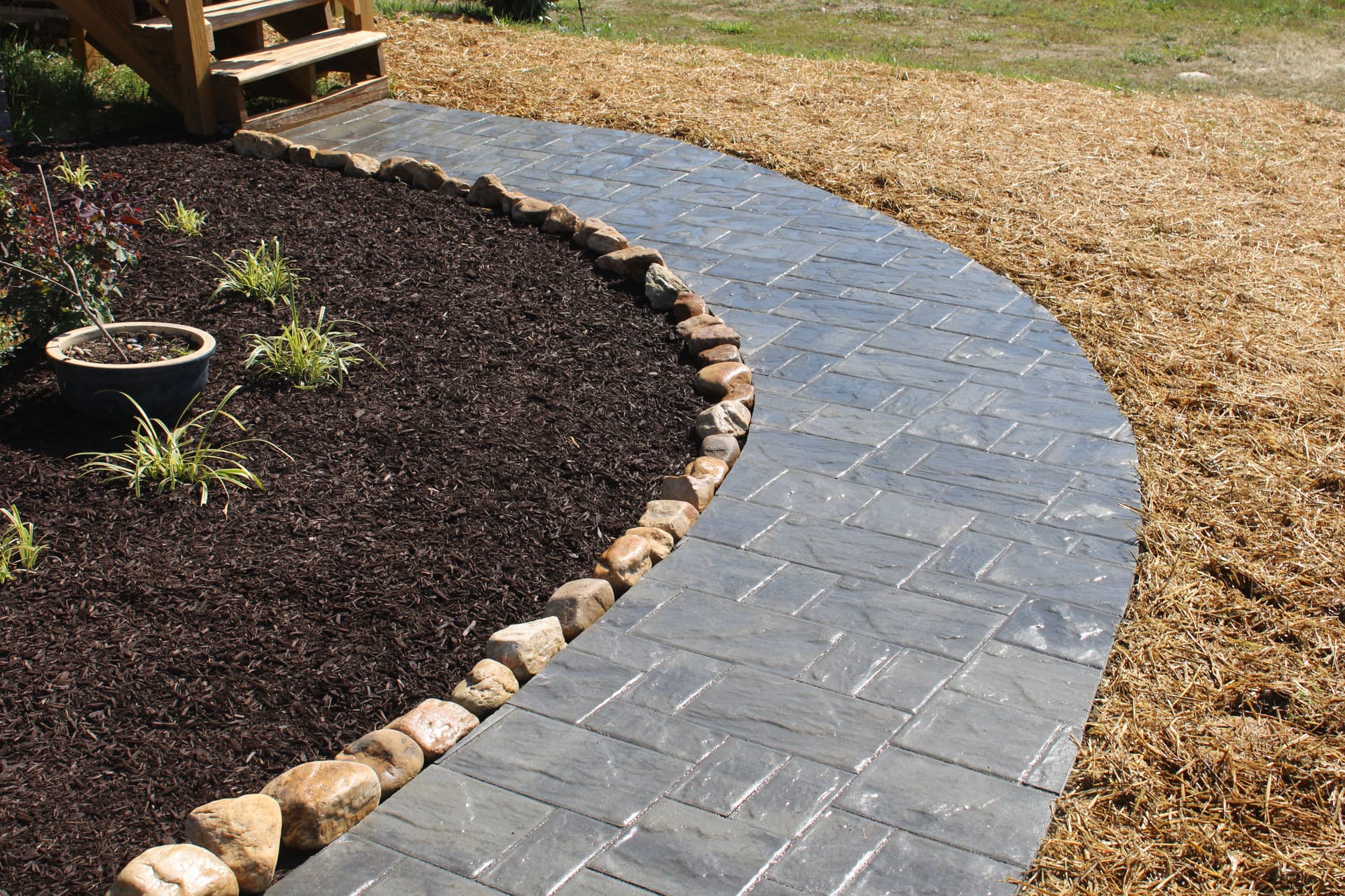 Gallery photos for Cambridge Onyx Natural Paver Walkway with Stone Border: Image #2