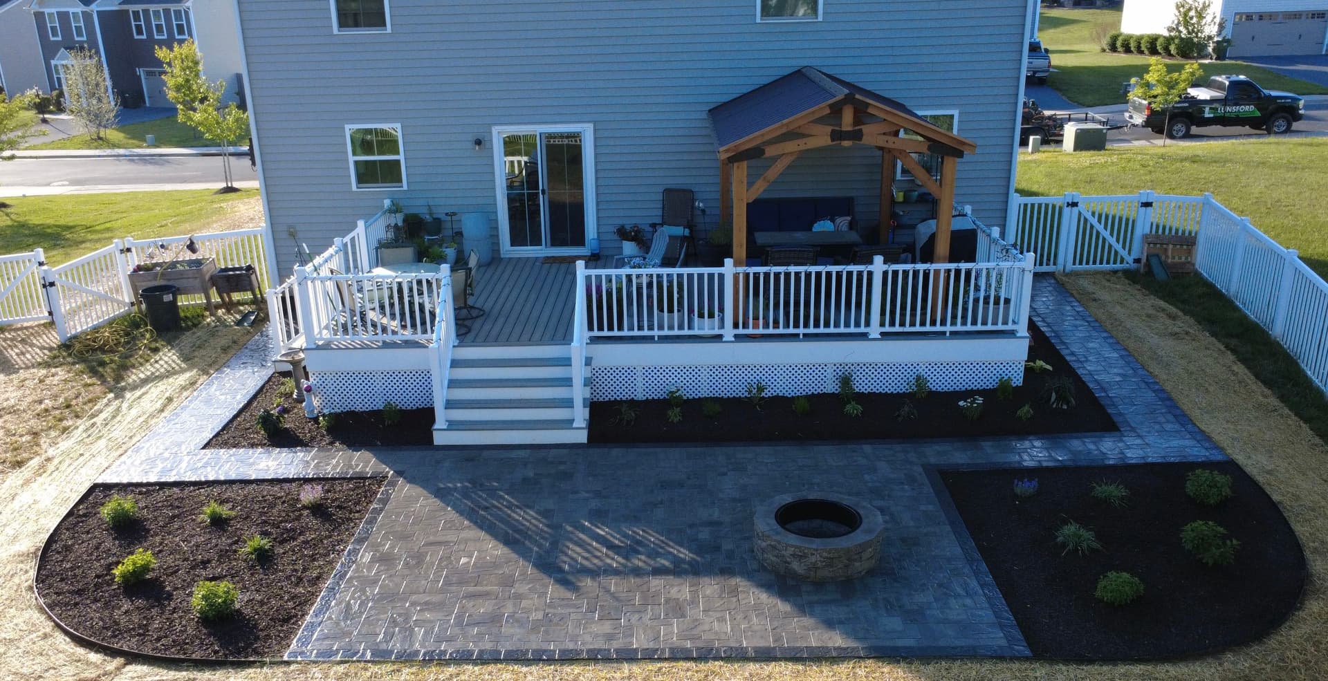 Gallery photos for Backyard Paver Patio and Outdoor Living Build That Turned Out Sharp: Image #3