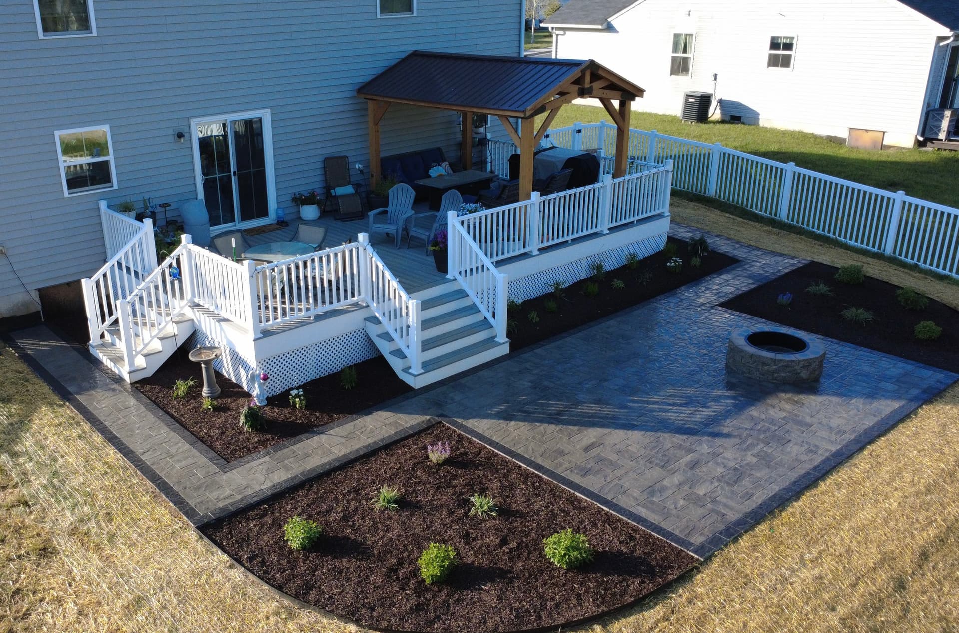 Gallery photos for Backyard Paver Patio and Outdoor Living Build That Turned Out Sharp: Image #2