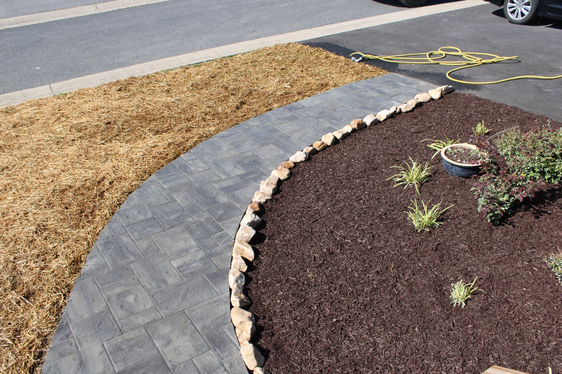 Gallery photos for Cambridge Onyx Natural Paver Walkway with Stone Border: Image #1